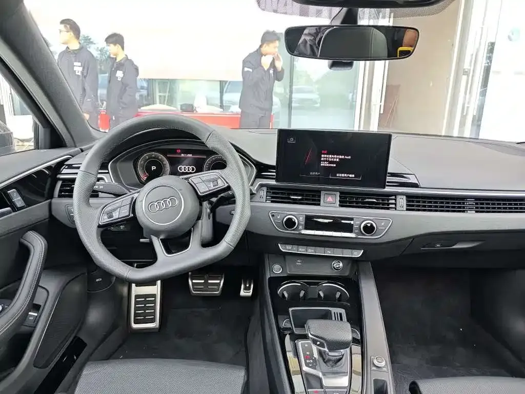 Audi A4L 2024 из CN, фото 6