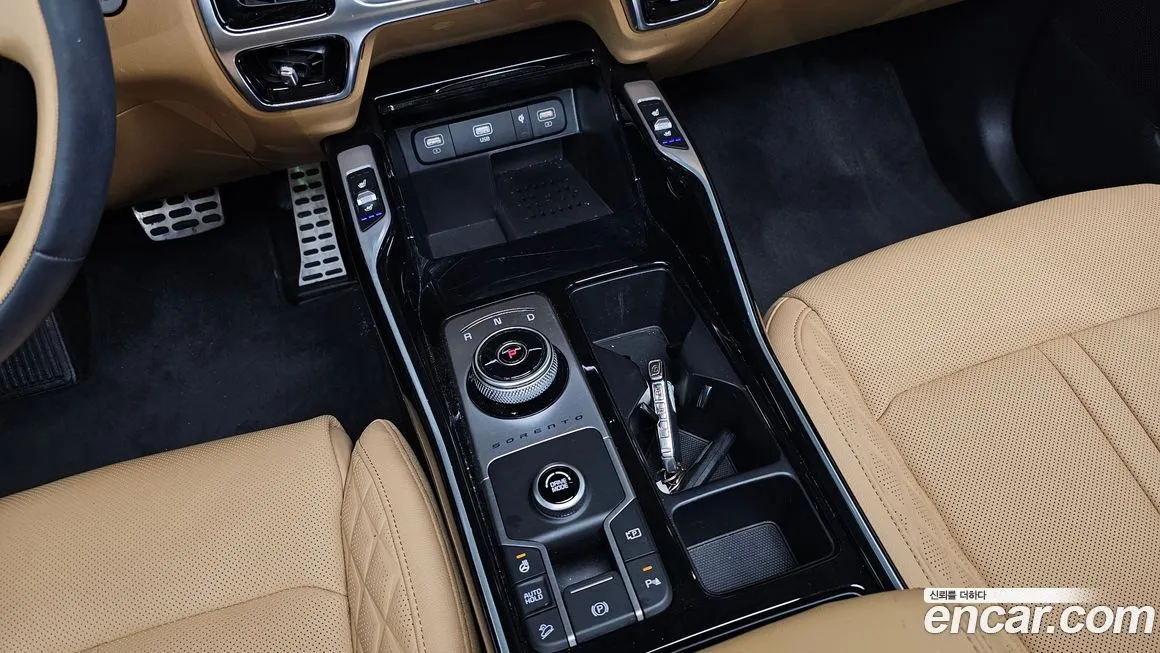 Kia Sorento — фото 9