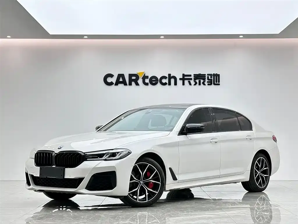 BMW 5 Series — фото 1