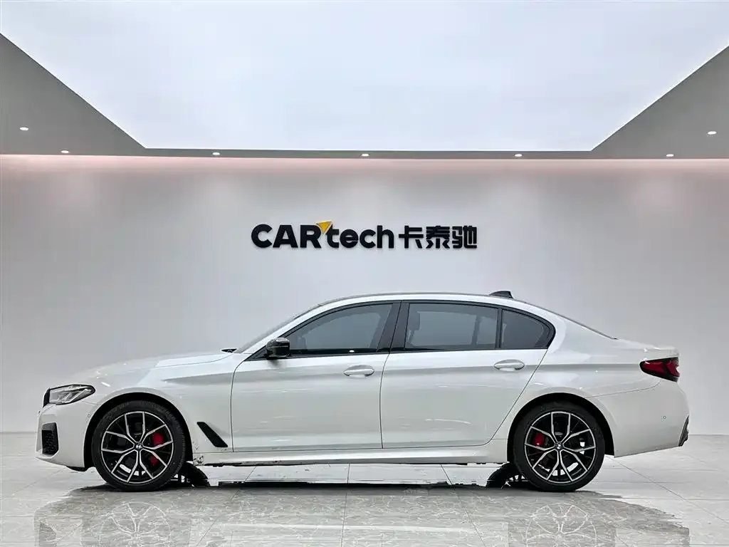 BMW 5 Series — фото 2