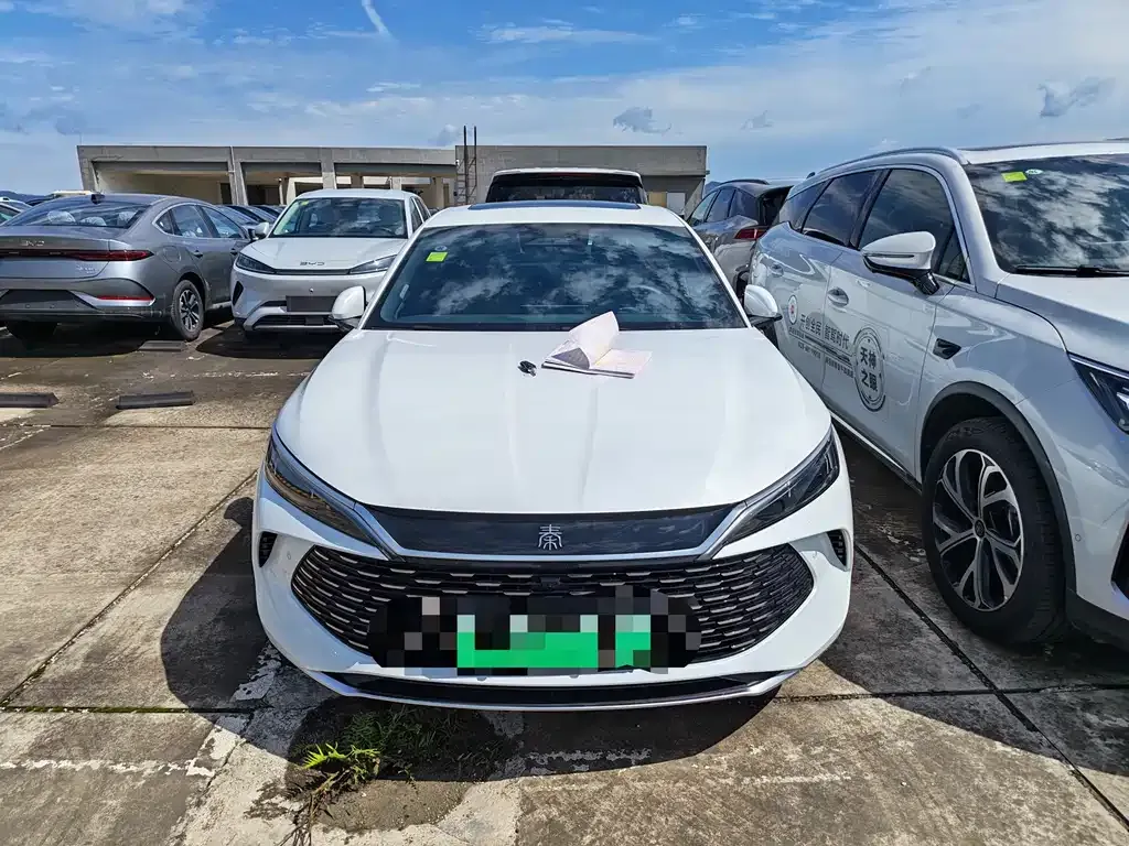 BYD Qin L — фото 1