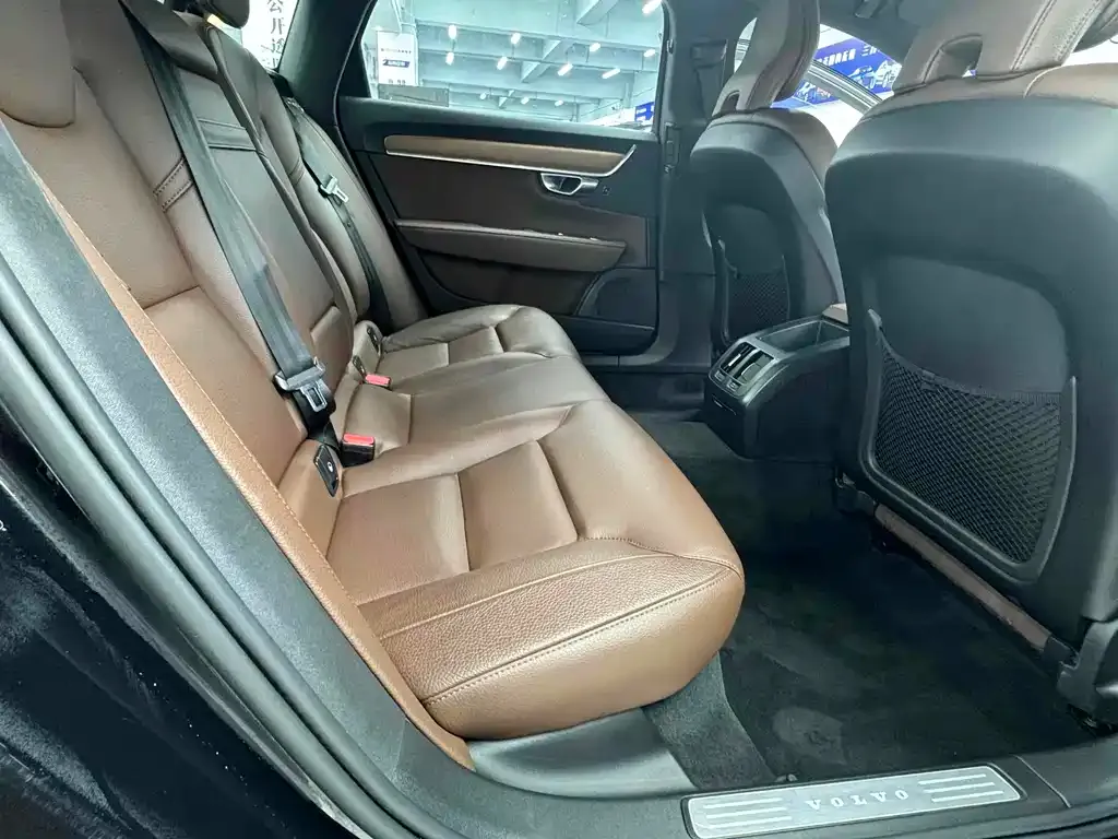 Volvo S90 2021 из CN, фото 5
