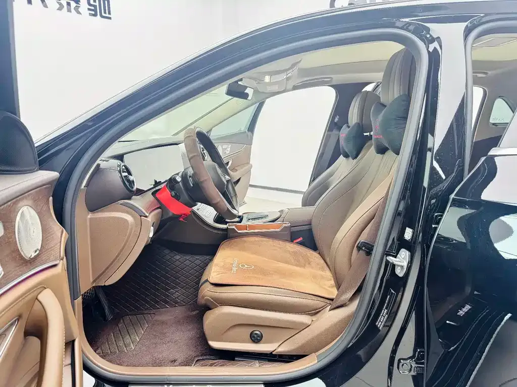 Mercedes-Benz E-Class 2023 из CN, фото 7