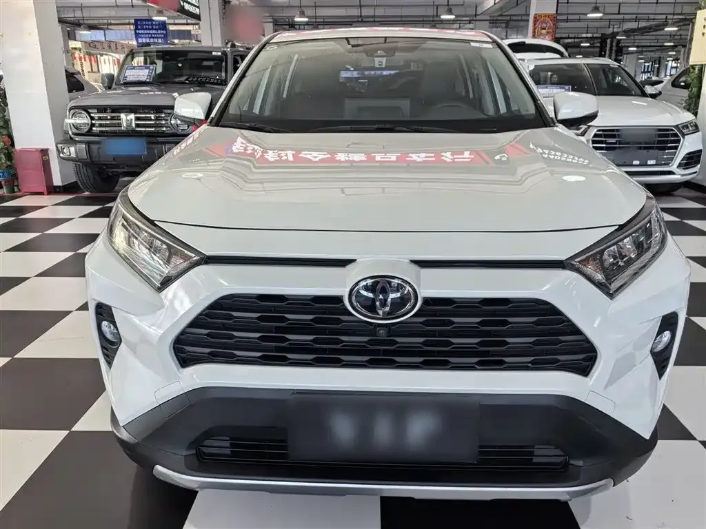Toyota RAV4 2021 из CN, фото 8