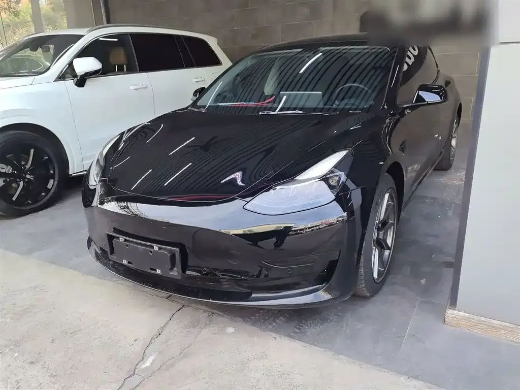 Tesla Model 3 — фото 2