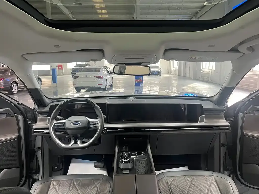 Ford Edge — фото 10