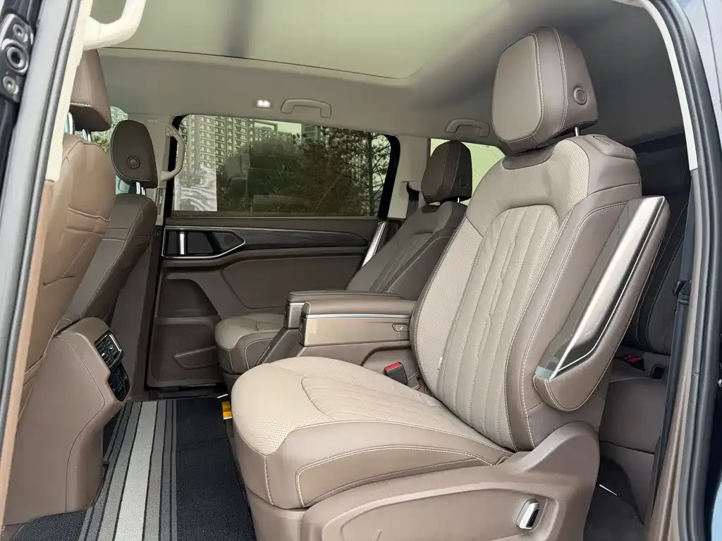 Volkswagen Viloran 2023 из CN, фото 6