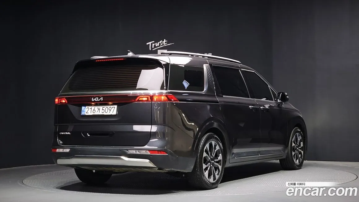 Kia Carnival 2023 из KR, фото 2