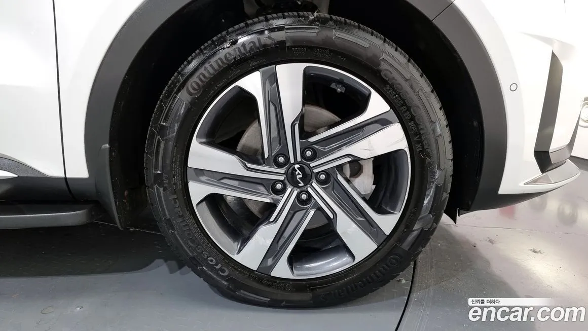Kia Sorento — фото 5