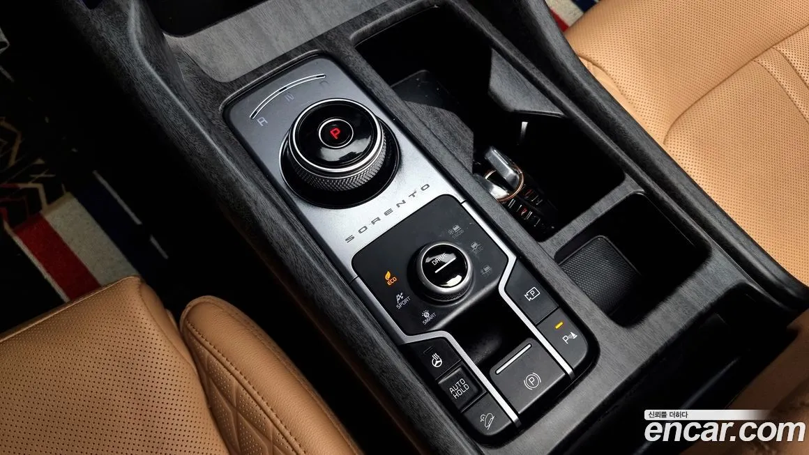 Kia Sorento — фото 9