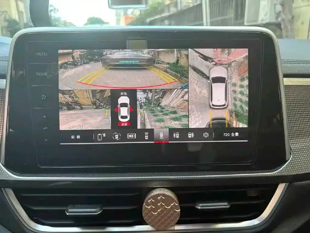Volkswagen T-Roc 2023 из CN, фото 8