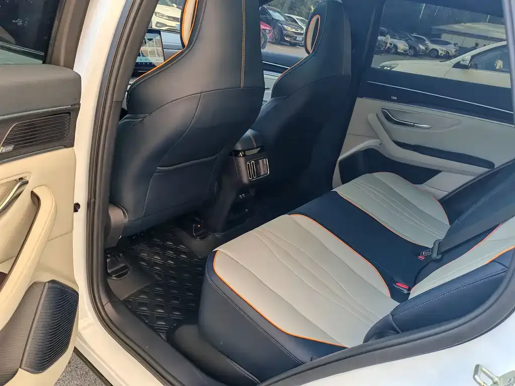 BYD PLUS New Energy 2022 из CN, фото 9