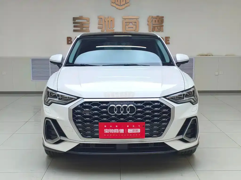 Audi Q3 Sportback — фото 2