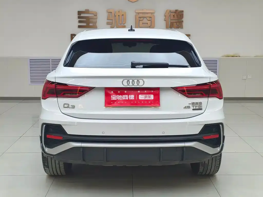 Audi Q3 Sportback — фото 4