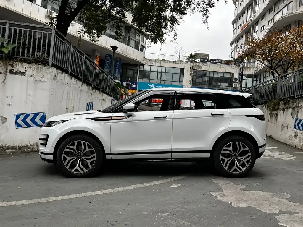 Land Rover Evoque — фото 6