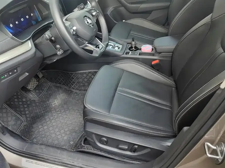 Skoda Octavia 2022 из CN, фото 9
