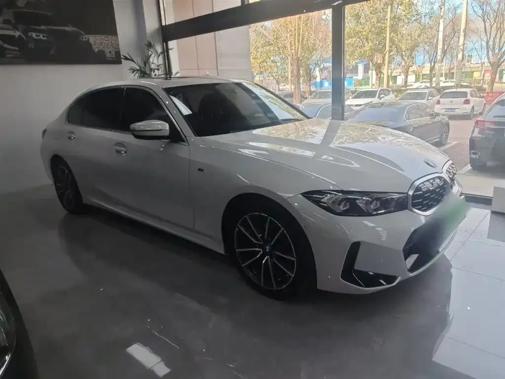 BMW 3 Series 2023 из CN, фото 5
