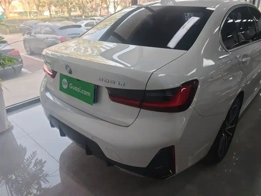 BMW 3 Series 2023 из CN, фото 6