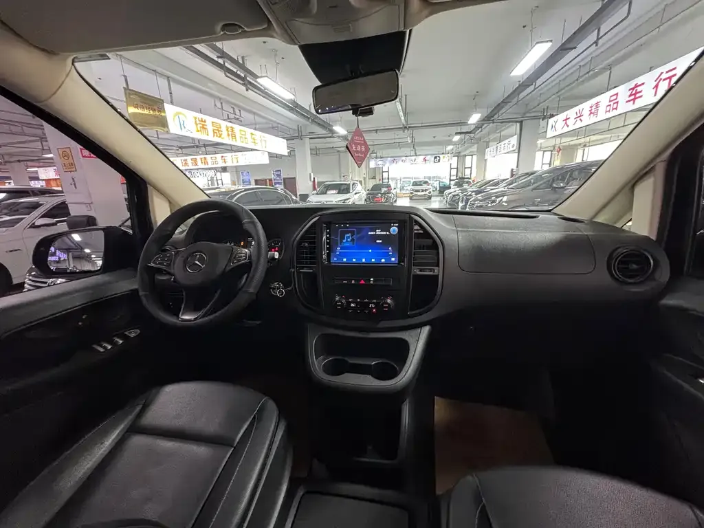 Mercedes-Benz Vito 2021 из CN, фото 8