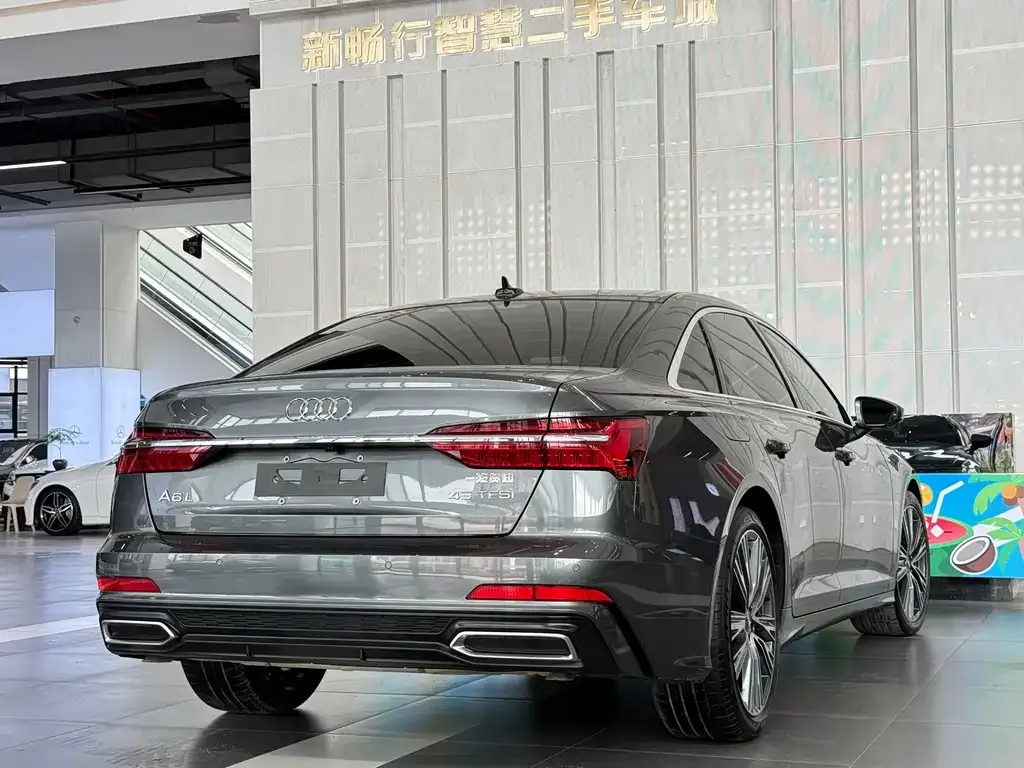Audi A6L 2021 из CN, фото 6