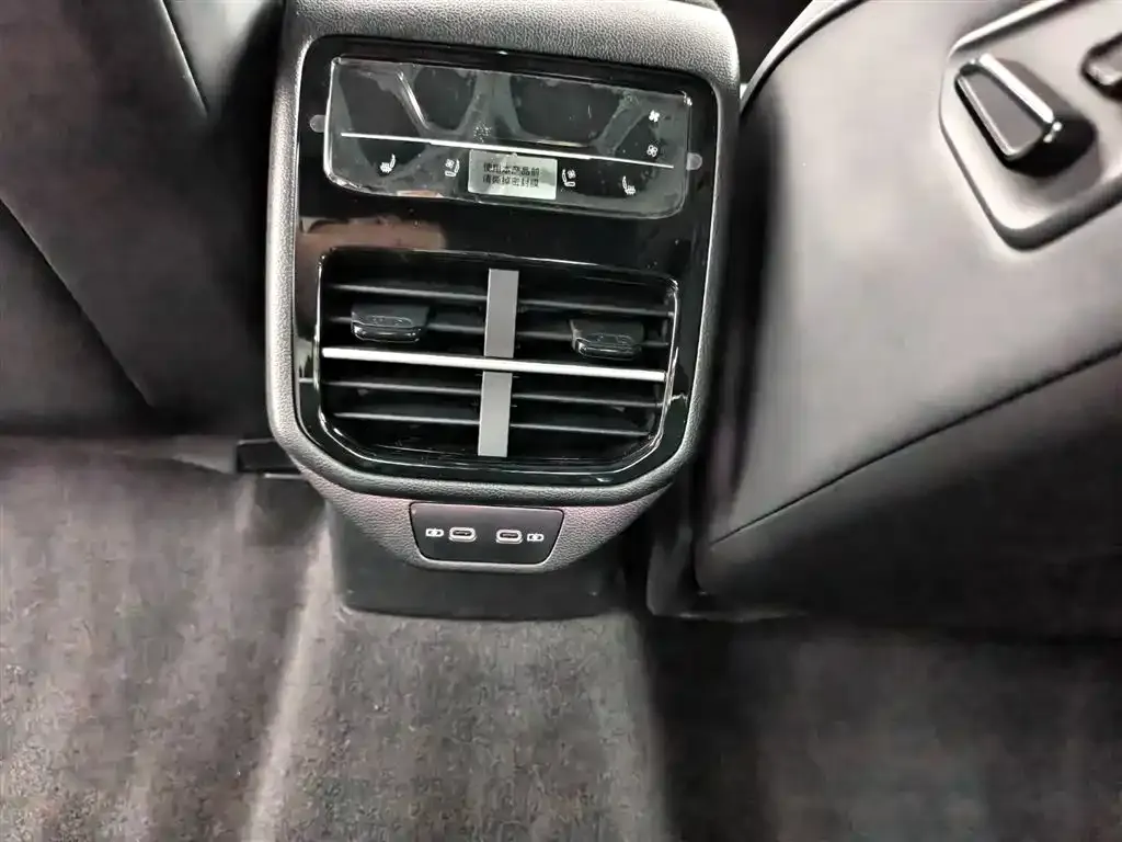 Volkswagen Passat — фото 9