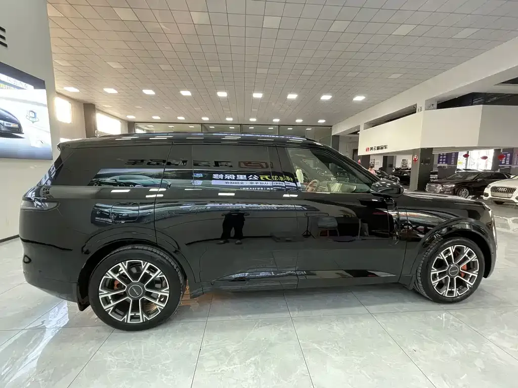 Lynk & Co 900 2025 из CN, фото 4