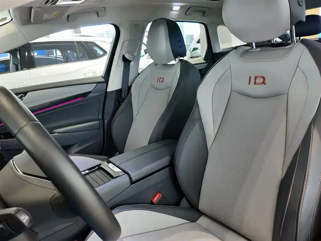 Volkswagen ID.7 VIZZION 2024 из CN, фото 10