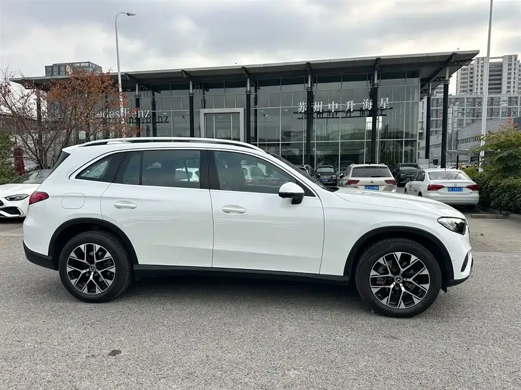 Mercedes-Benz GLC 2024 из CN, фото 4