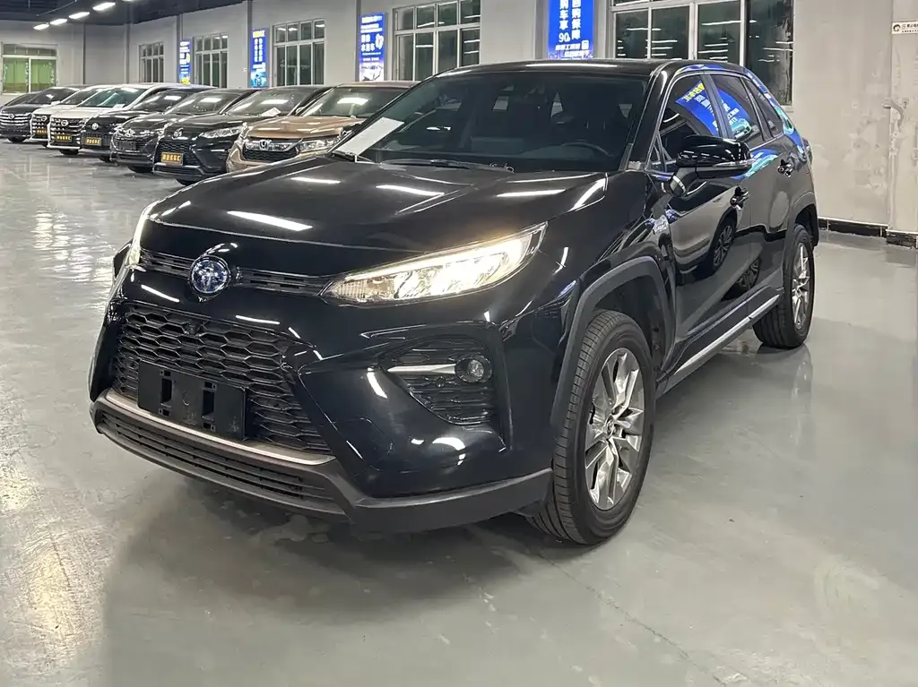Toyota Wildlander — фото 1