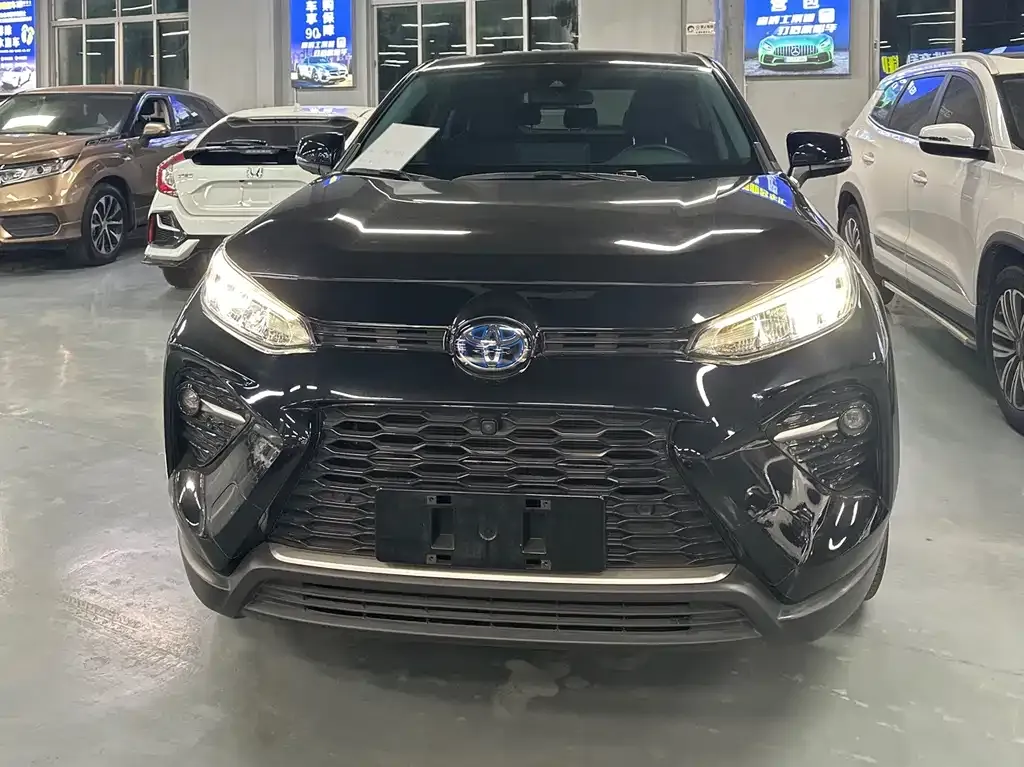 Toyota Wildlander — фото 2