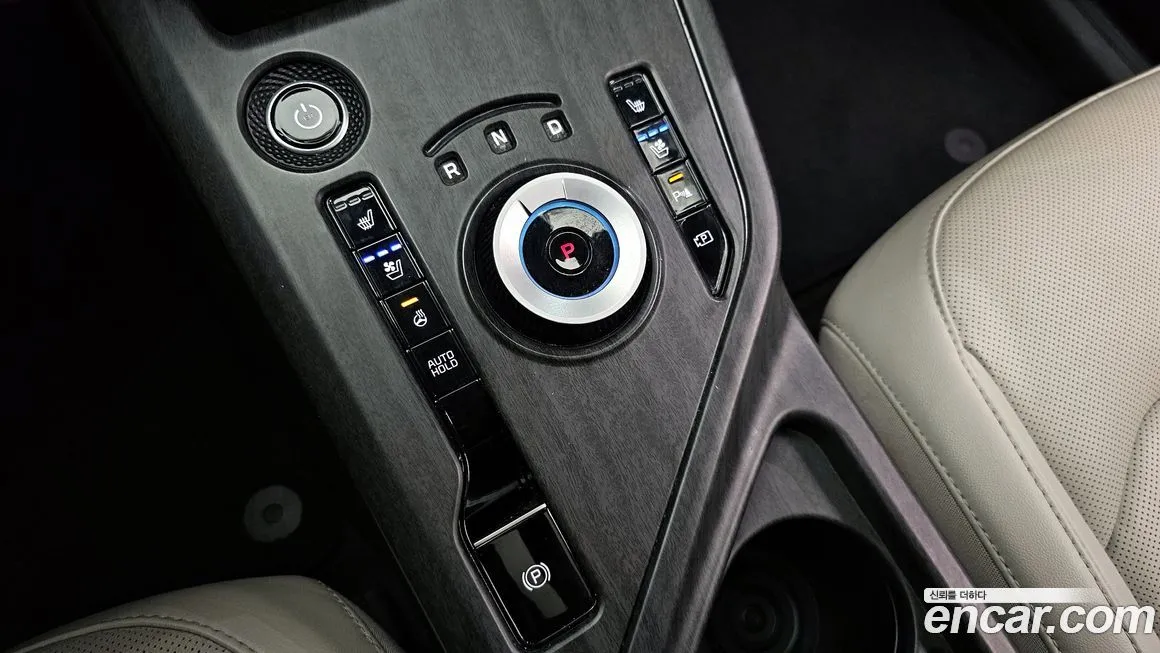 Kia Niro — фото 9
