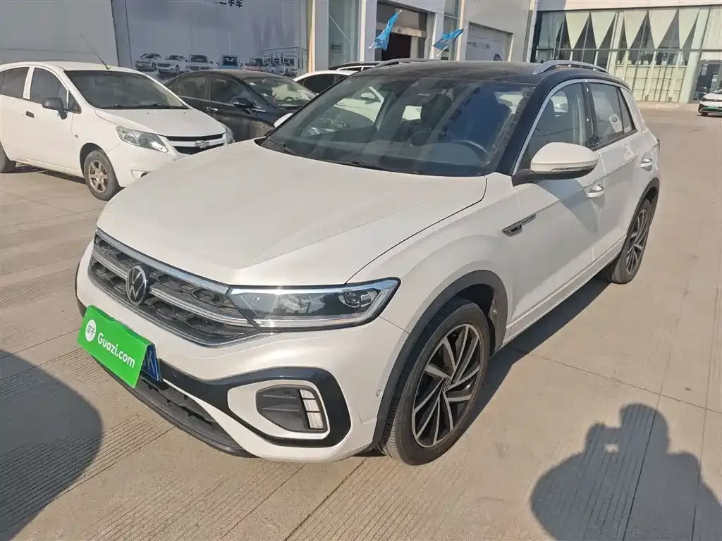 Volkswagen T-Roc 2023 из CN, фото 1