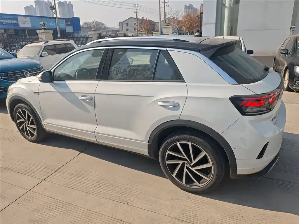 Volkswagen T-Roc 2023 из CN, фото 5