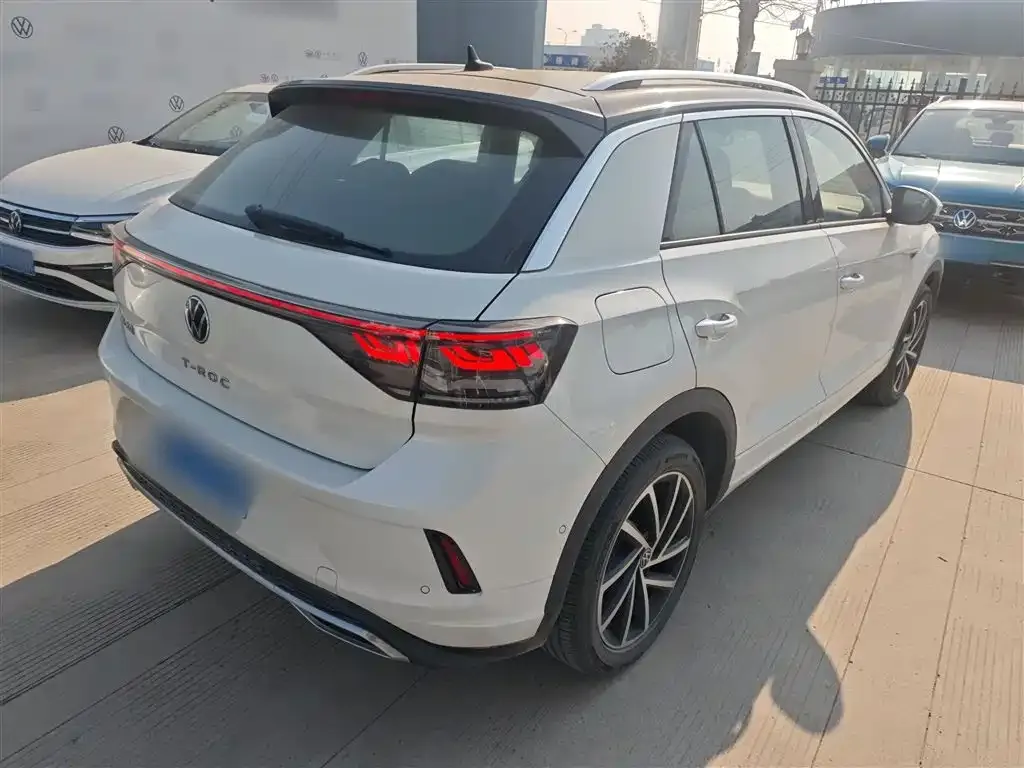Volkswagen T-Roc 2023 из CN, фото 7
