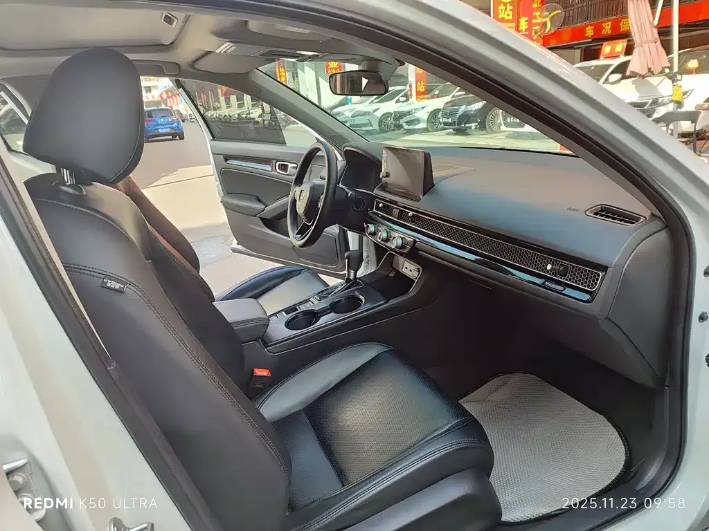 Honda Civic — фото 10