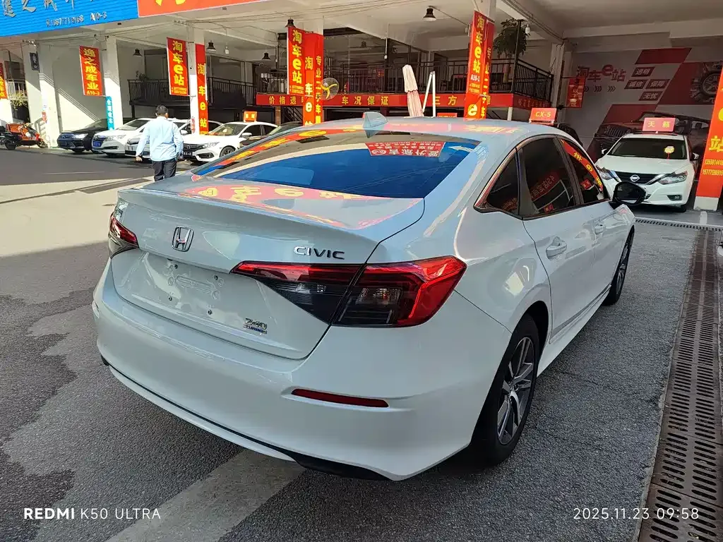 Honda Civic — фото 6
