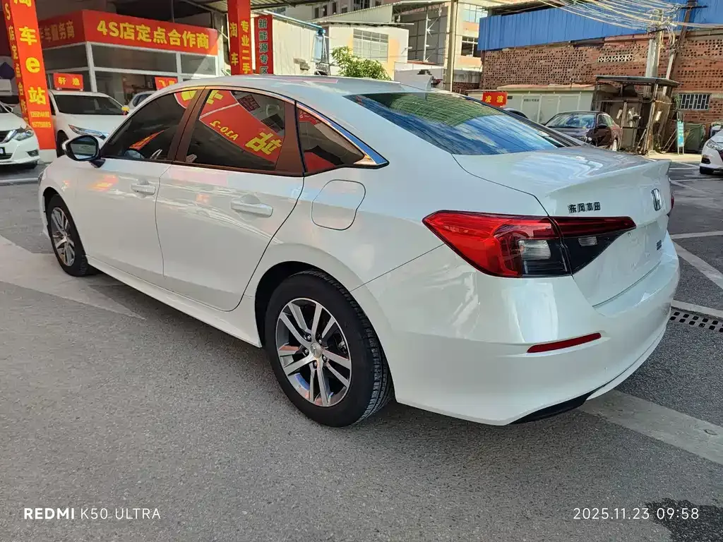 Honda Civic — фото 7