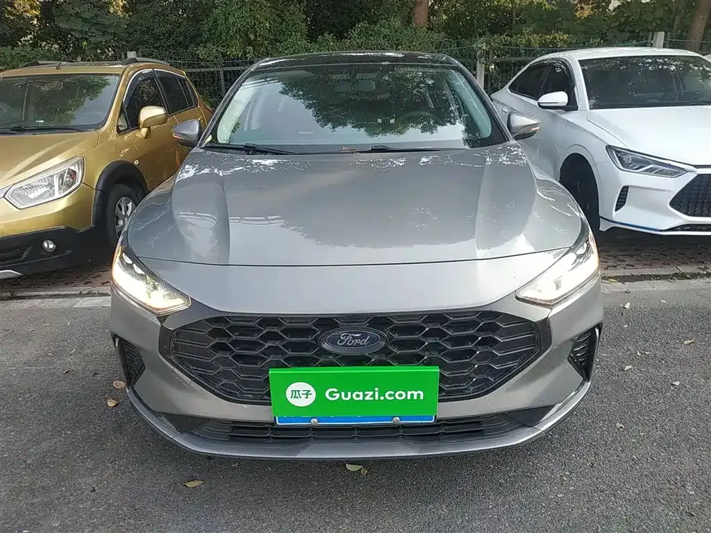 Ford Focus 2023 из CN, фото 3