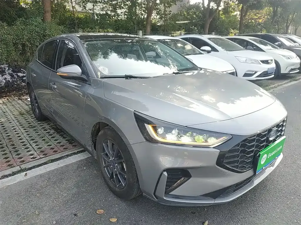 Ford Focus 2023 из CN, фото 4