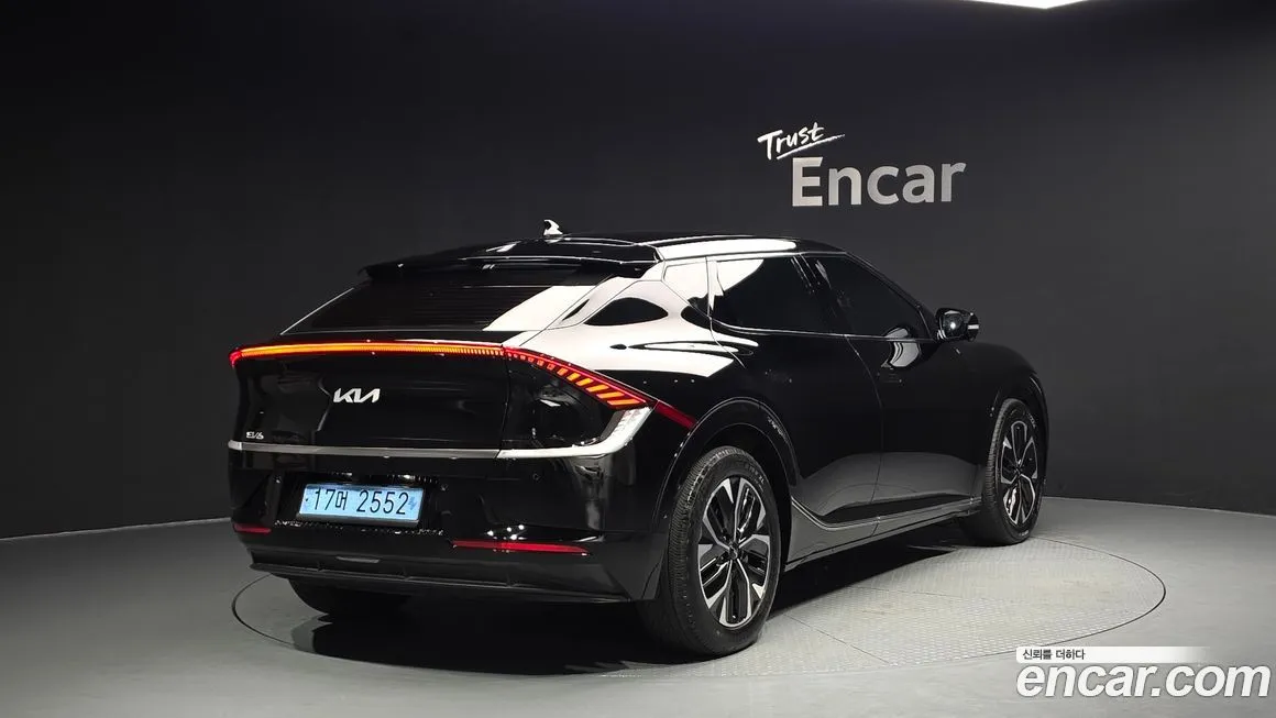 Kia EV6 2023 из KR, фото 2