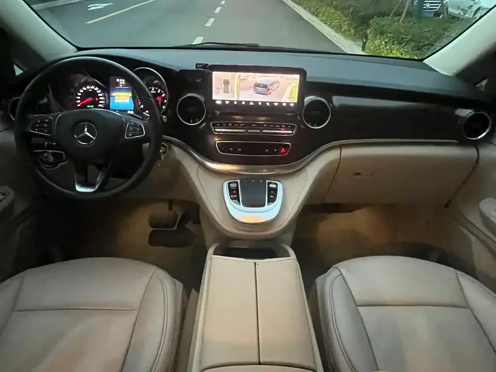 Mercedes-Benz V-Class 2022 из CN, фото 7