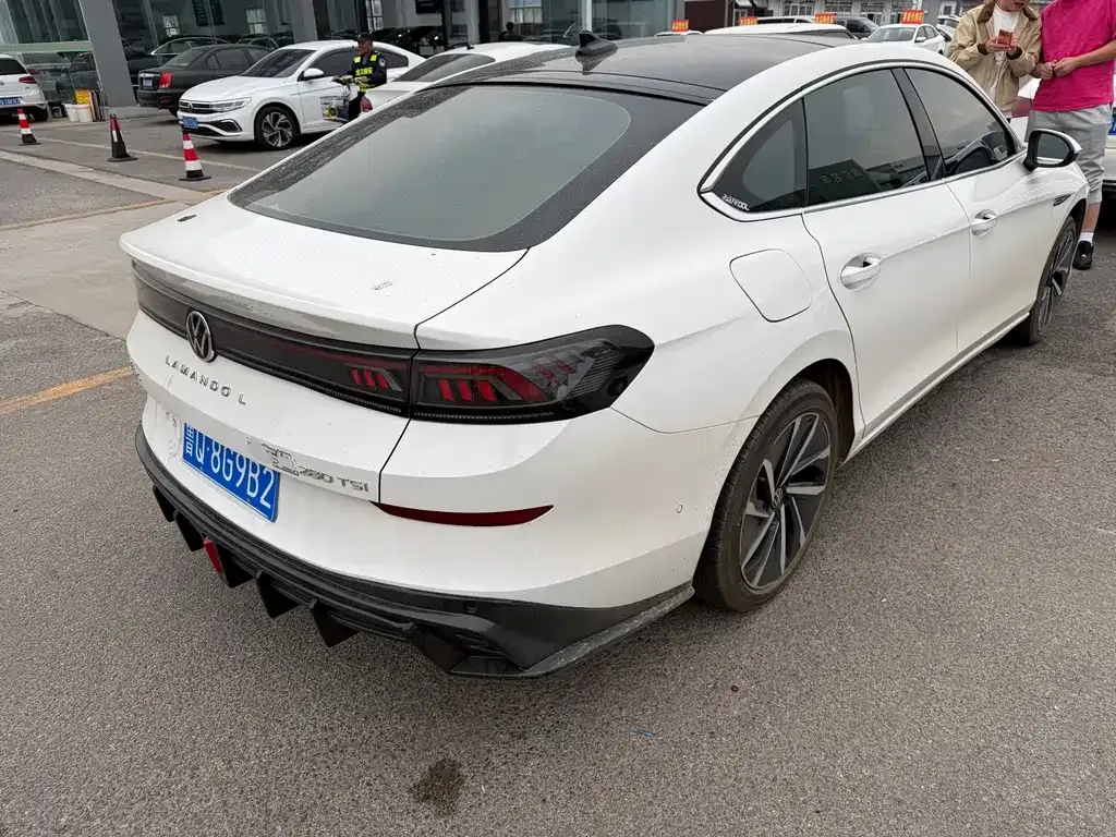 Volkswagen Lamando 2023 из CN, фото 10