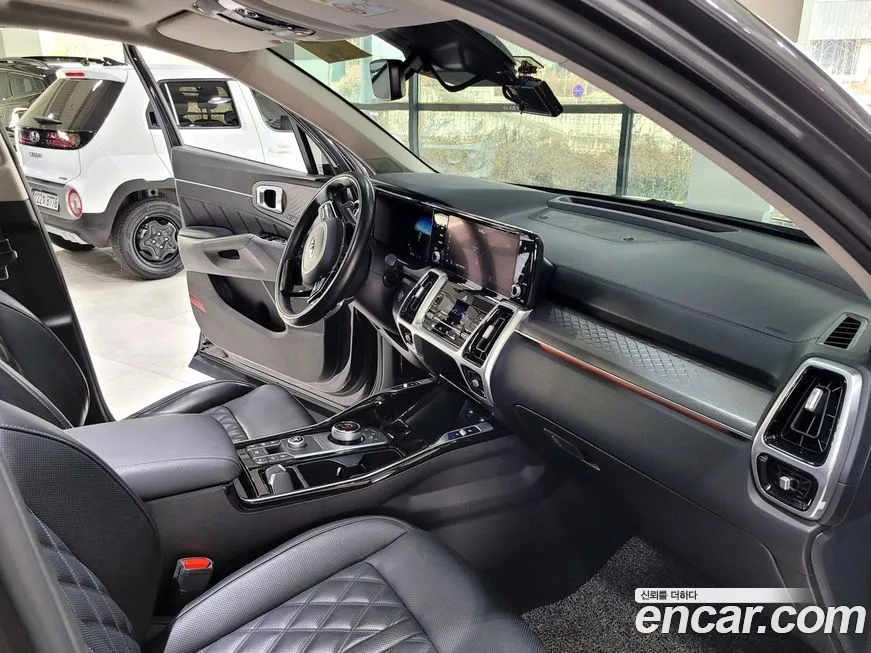 Kia Sorento — фото 4
