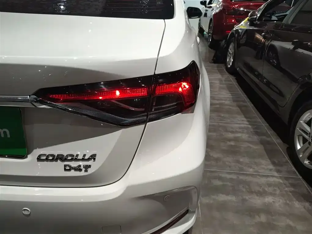 Toyota Corolla 2021 из CN, фото 8