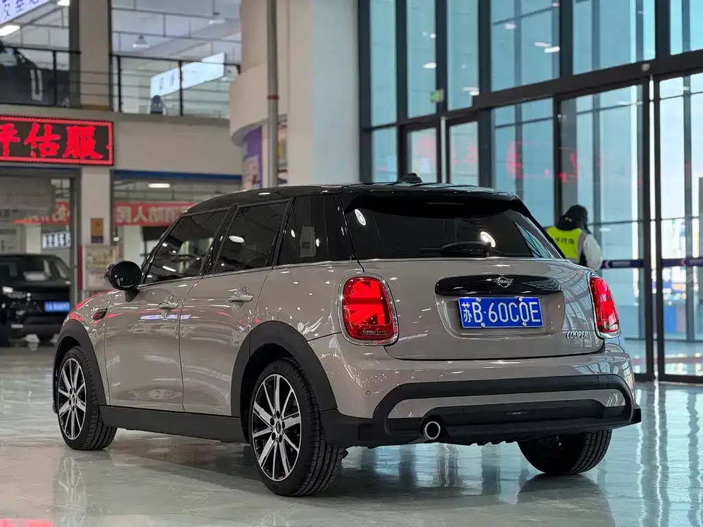 MINI Cooper (3-door) 2024 из CN, фото 7