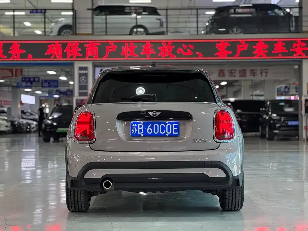 MINI Cooper (3-door) 2024 из CN, фото 8
