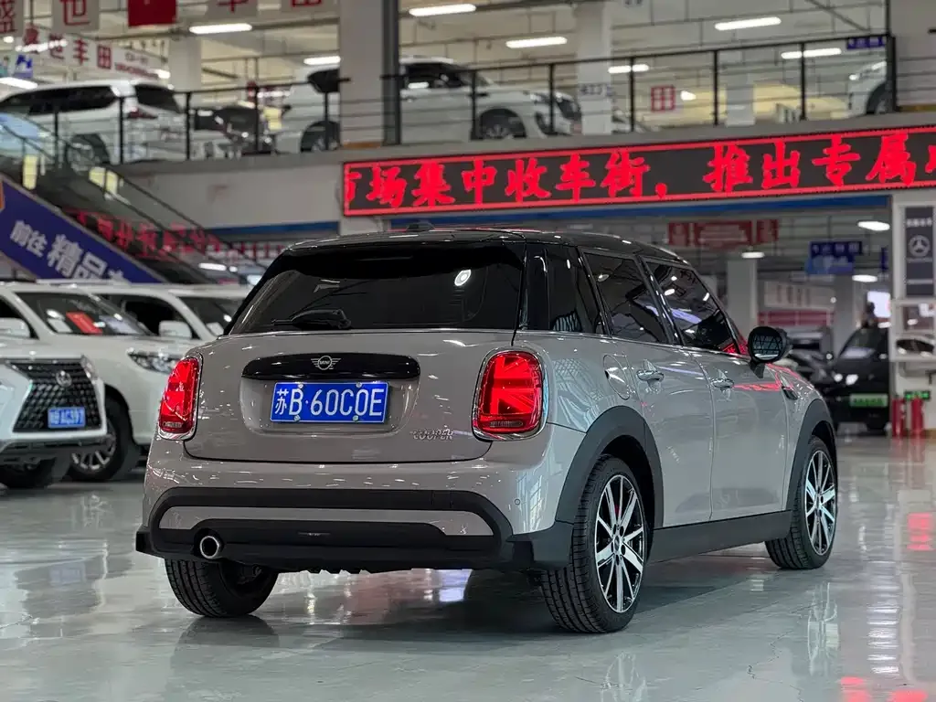 MINI Cooper (3-door) 2024 из CN, фото 9