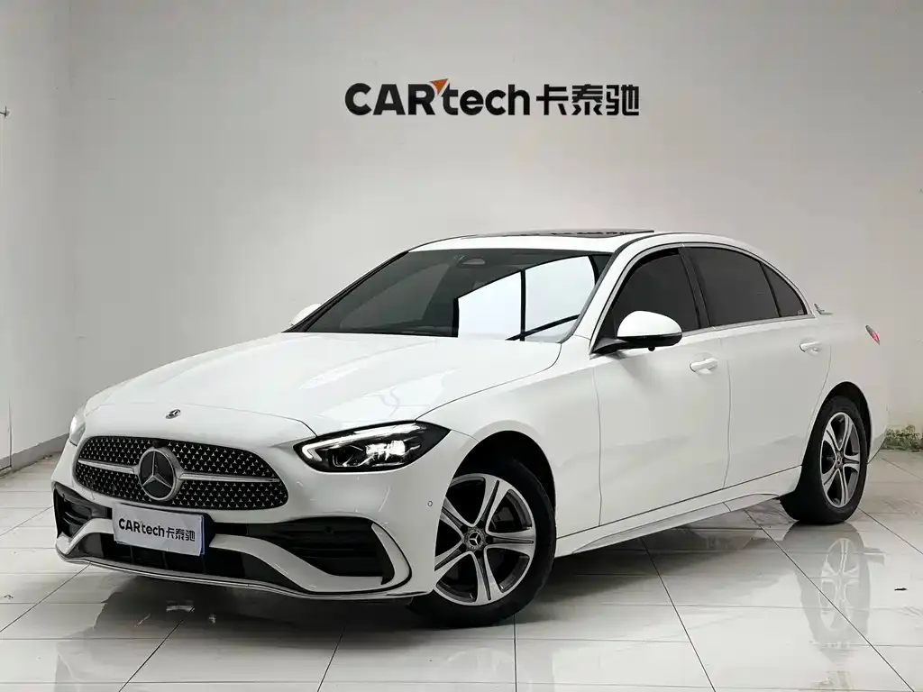 Mercedes-Benz C-Class — фото 1
