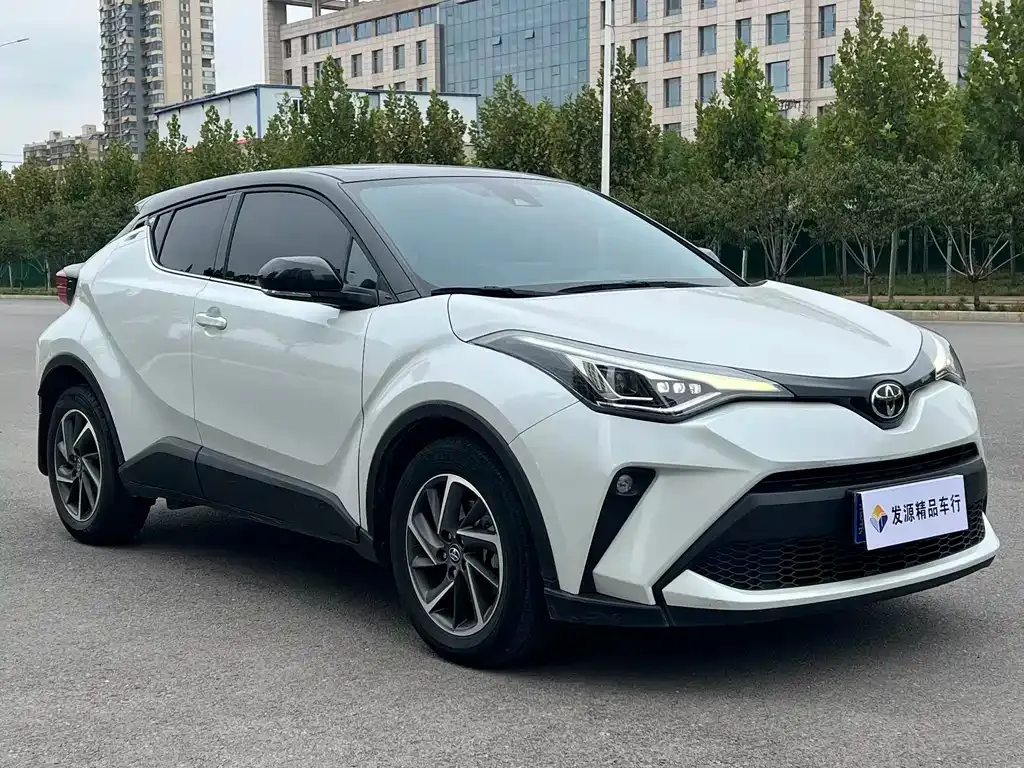 Toyota C-HR — фото 3