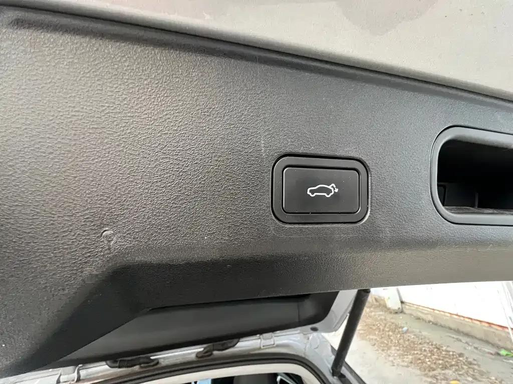 Geely Boyue L 2024 из CN, фото 7